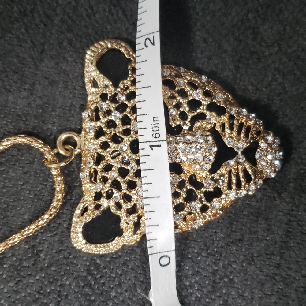 Betsey Johnson Necklace - Picture 8 of 9